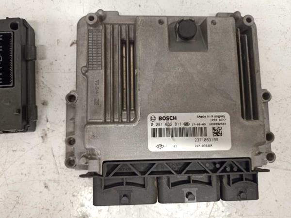 BOITIER COMPLET DACIA SANDERO 1.5DCI - Vue 4